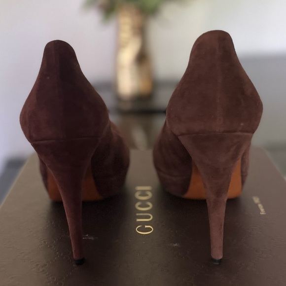 NWOT Gucci brown suede heels - Picture 4 of 5